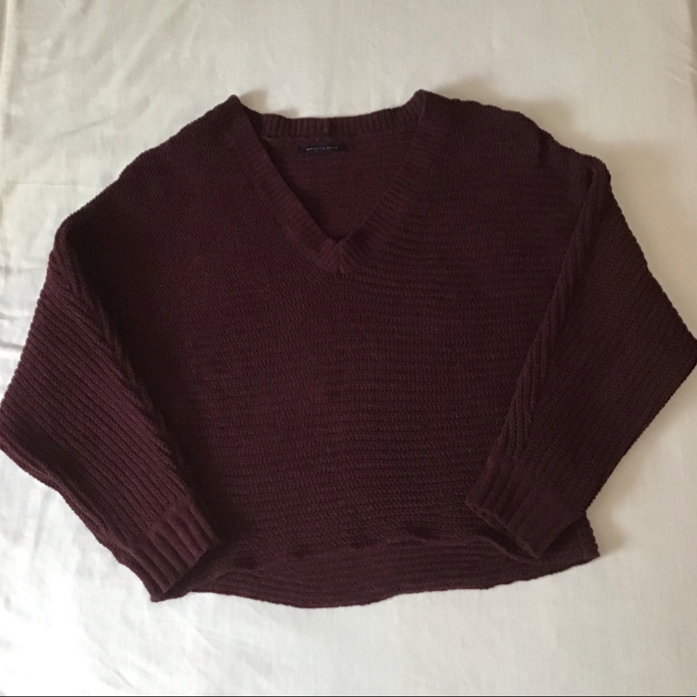 American Eagle Maroon Sweater